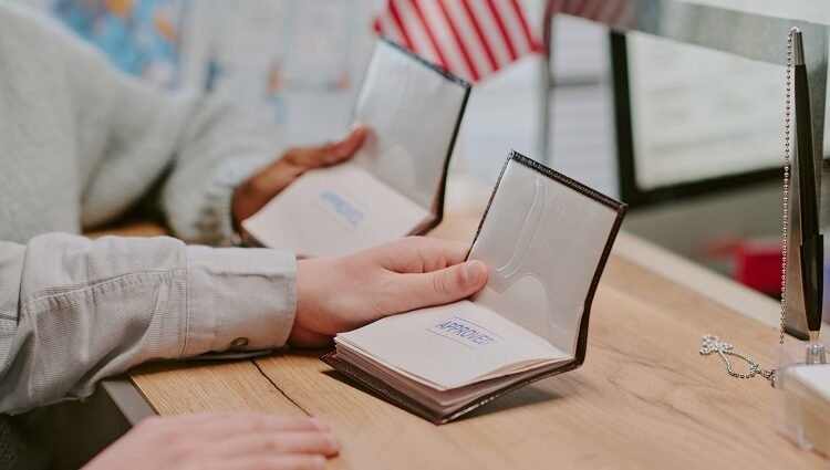 How to Maintain F-1 Visa Status